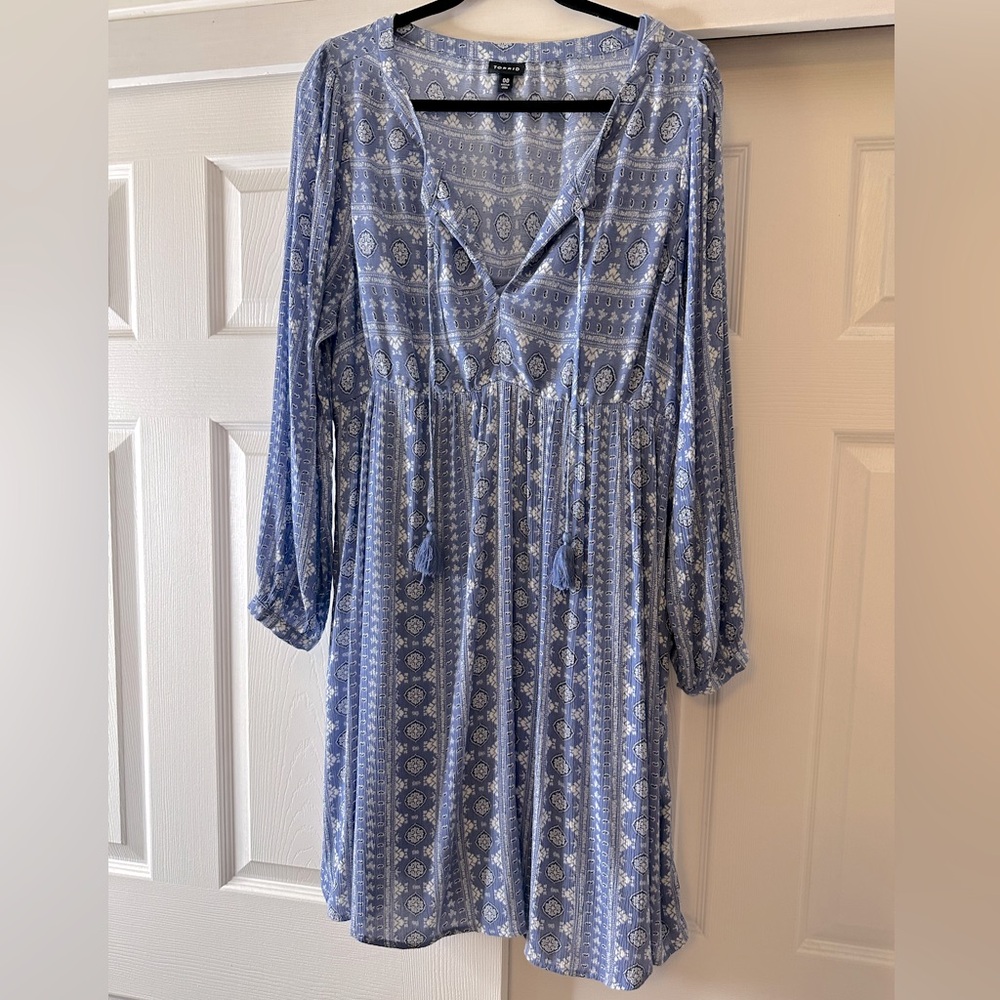 Women’s Torrid Blue and White Floral midi Dress Boho SZ 0 (L)